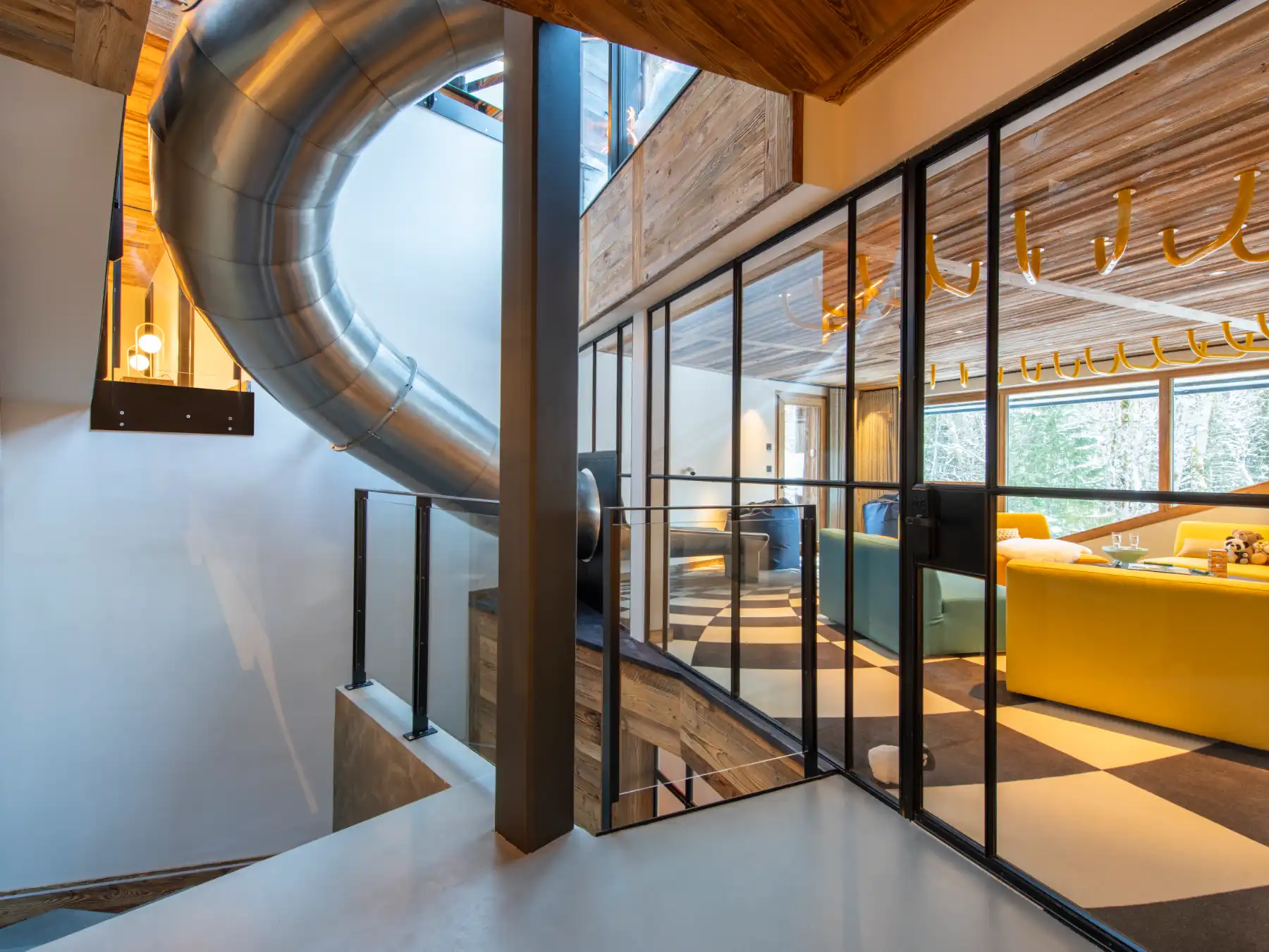 Crittall steel internal doors & screens installed in Morzine, France