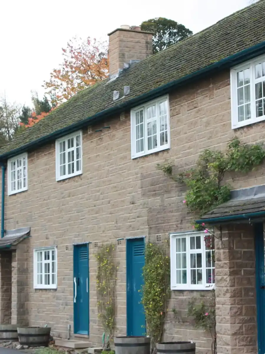 Crittall steel windows installed in Pilsley home