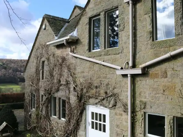 Crittall steel doors, screens and windows installed in Grindleford property by KJA Services